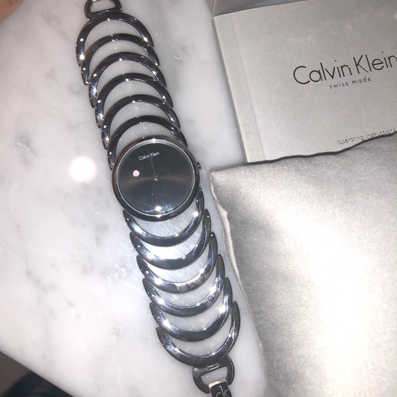 NWOT Calvin Klein Bracelet Watch - Picture 3 of 3